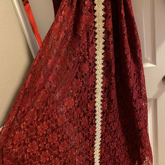 Dress for special day - Picture 4 of 8